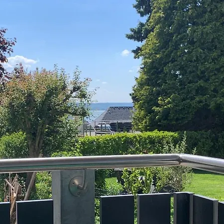 Ferienwohnungen Der Loewen Hagnau am Bodensee Exterior foto