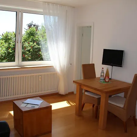 Ferienwohnungen Der Loewen Hagnau am Bodensee Exterior foto
