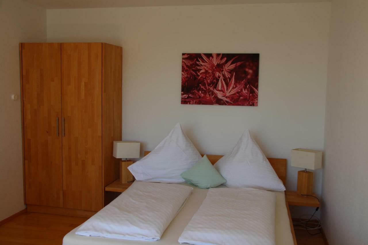 Der Loewen Apartment *